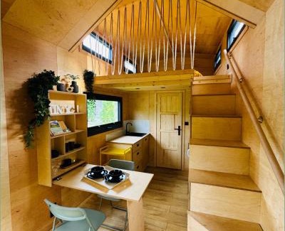 Hasselt House | Inova Guesthouse - Comfortkamer met eigen badkamer, inclusief gedeelde voorzieningen