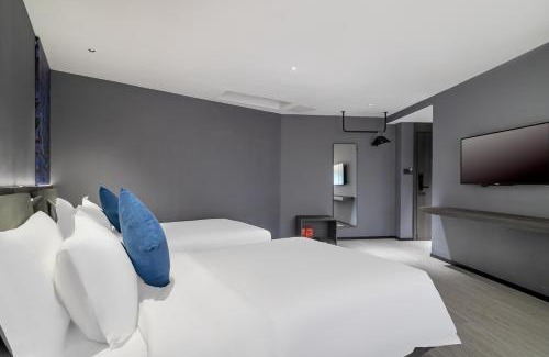 Guangzhou Hotel | Insail Hotels (Guangyuanxincun Jingtai Pedestrian Street Guangzhou)