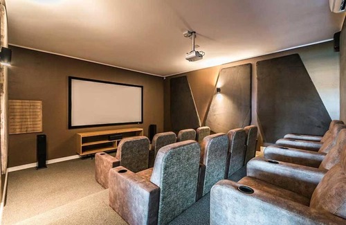 Greater Johannesburg Metropolitan Area Apartment | Insaka 2 The Reid Apartment