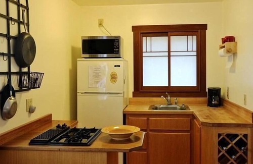 Foresta Cabin | INSIDE YOSEMITE! Ten minutes from Yosemite Valley. SUMMER/FALL openings!