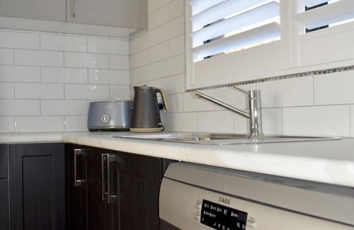 Devonport Apartment | Inspire Boutique III A Stylish Home Away from Home
