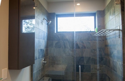 Ladera House | Inspiring Stanford guesthouse with access, views