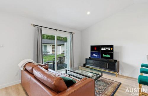 Barton Hills Apartment | Insta-Ready Apartment in Barton Hills w King Bed