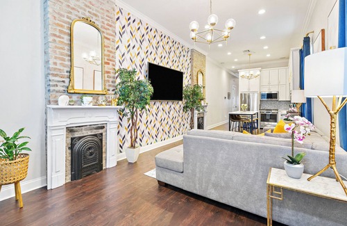 Central City House | Insta Ready Meets Modern Comfort - Stylish 2BD/2BA