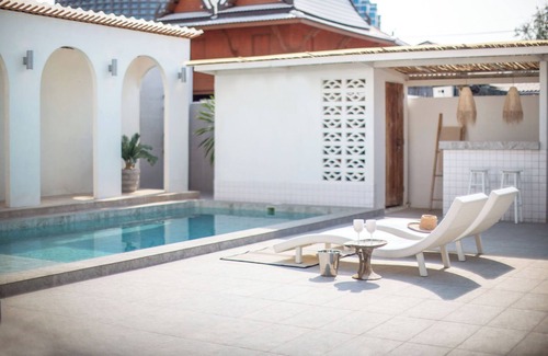 Khao Takiab Cottage | Insta Wooden Cottage@modern touch@Private Pool@City Centre@Beach Walk@CicadaWalk