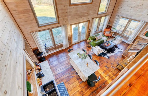 Sterling Cabin | Insta-worthy Cabin | Hot Tub on 10 Private Acres