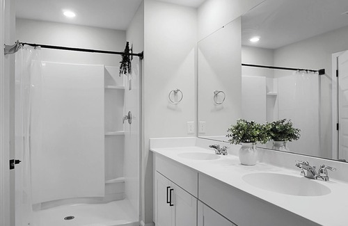 Moncks Corner House | Insta Worthy Pet Friendly 6 Bed Near Charleston Home With Fishing Pond Access