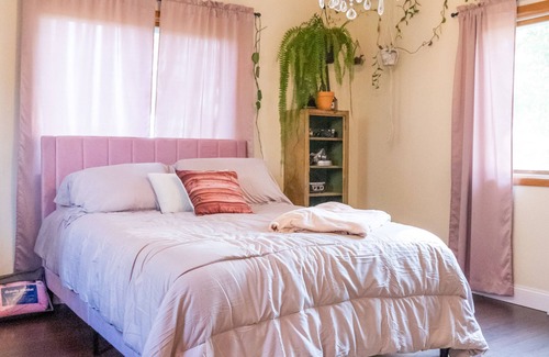 Forest Junction Other | Instagramable farmhouse, barn wedding venue, 33 mins to Lambeau!