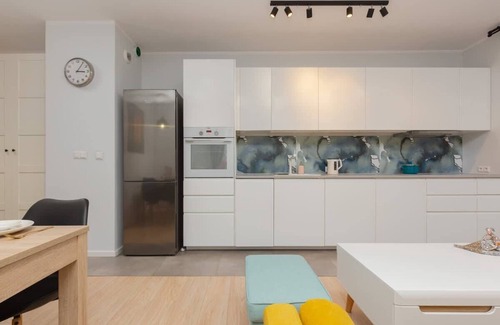 Wlochy Apartment | Instalatorów 5 | Modern Apartment | Balcony