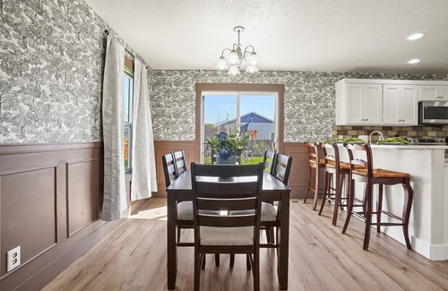 Nampa House | Insurance displacement, Work Crews, 4 bedroom Nampa 83686