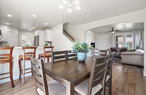 Nampa House | Insurance displacement, Work Crews, 4 bedroom Nampa 83686