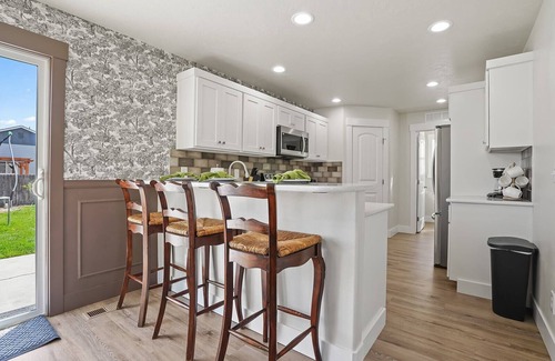 Nampa House | Insurance displacement, Work Crews, 4 bedroom Nampa 83686