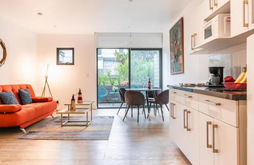 San Jose Insurgentes Apartment | Insurgentes Area Apt Balcony, Outdoor Lounge