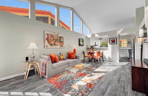 Chandler House | Intel, Chandler Mall, 2/2 Light, Bright Townhouse! 30 Night Min.