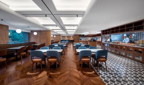 Tianhe Hotel | Intercity Hotel Guangzhou East Railway Station - registration counter for Overseas buyers & Free Shuttle Bus During Canton Fair Period