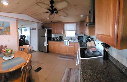 Oak Hill House | INTERCOASTAL WATERFRONT 3 BEDROOM WITH DOCK AND LAUNCH
