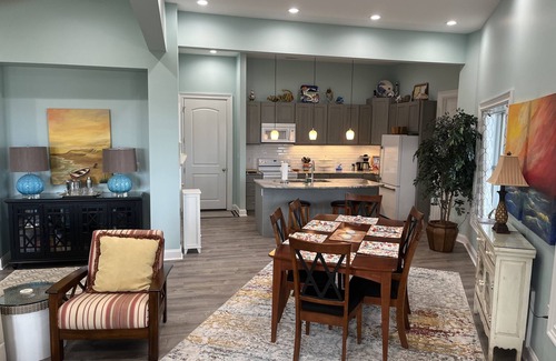 Newport Apartment | Intercoastal waterway/waterfront