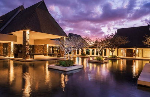 Natadola Hotel | InterContinental Fiji Golf Resort & Spa by IHG