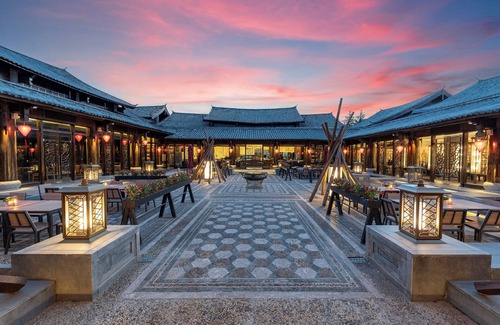 Dayan Old Town Hotel | InterContinental Lijiang Ancient Town Resort by IHG