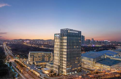 Bin Hu District Hotel | InterContinental Wuxi Taihu New City by IHG
