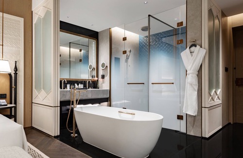 Yining Hotel | InterContinental Yining by IHG