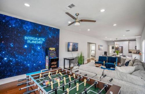 Greater East End House | Intergalactic Abode at East Downtown