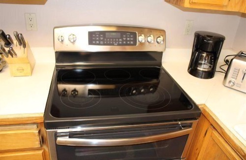 June Lake Condo | Interlaken #10 3 Bedroom + loft/3 Bath