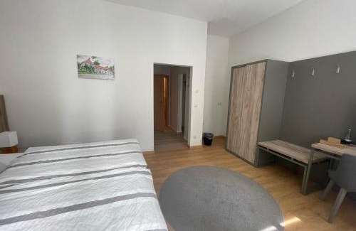 Neustadt Bed & Breakfast | Internat Schloss Spiegelberg