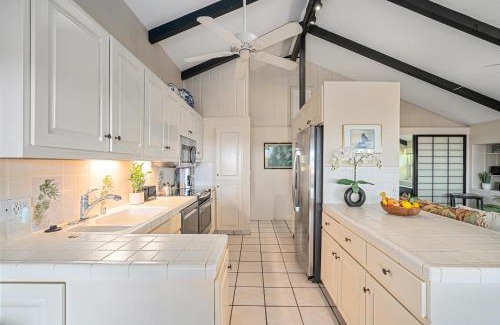 Downtown Lahaina House | International Colony Club 43 · ICC 43 Spacious 2BD Cottage Walk