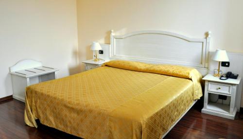 Iseo Hotel | International Hotel