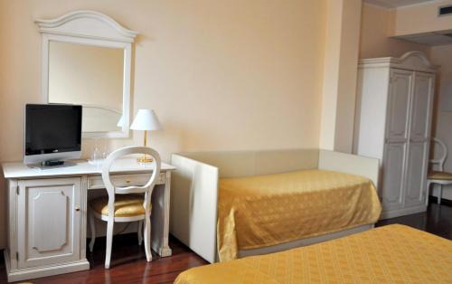 Iseo Hotel | International Hotel