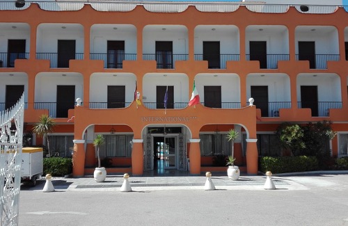 Mondragone Hotel | International Resort