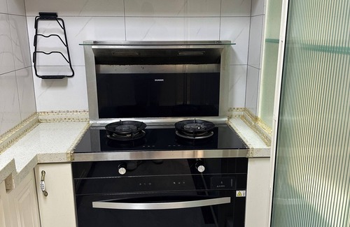 Zhengzhou Apartment | International Travel Suite is ideal for your trip with family, friends or solo.