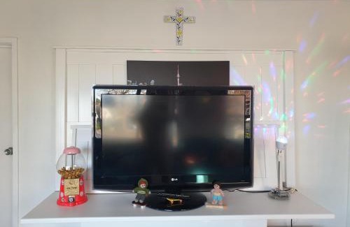 Waterview House | International Travellers Only Accepted R3