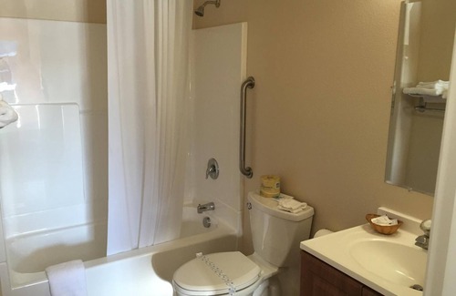 Lakeview Hotel | Interstate 8 Motel