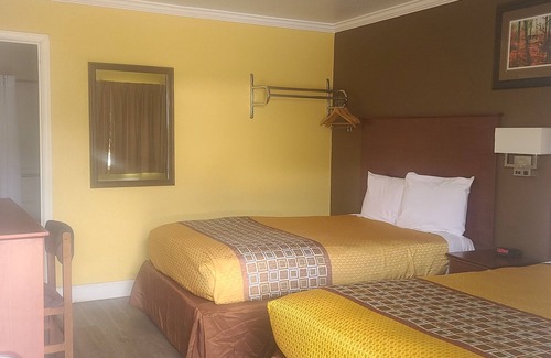 Lakeview Hotel | Interstate 8 Motel