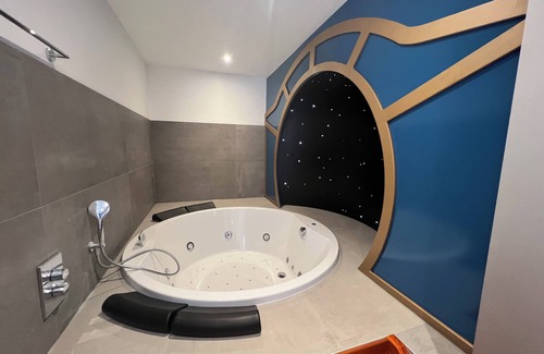 Tournai Hotel | Inthemia