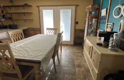 Maysville Cabin | Intimacy Suite- AdultRoom-Spa House w/Hot Tub-420 Friendly-Hiking trails & more!