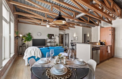 Fort Worth Apartment | Intimate 2BD with Unique Style in the heart of FW
