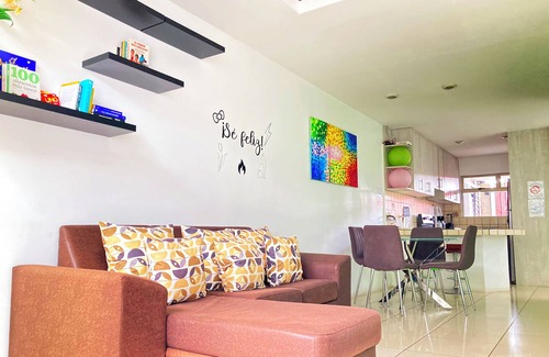 Cacique House | Intimate and familiar house 5 minutes away from the Juan Santamaria Airport.