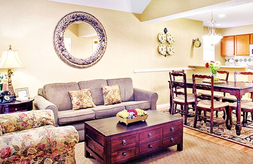 Villa Rica Condo | Intimate Georgian Condo Resort
