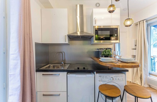 Strasbourg -Saint-Denis Apartment | Intimate studio - 1BR/2P - Sentier