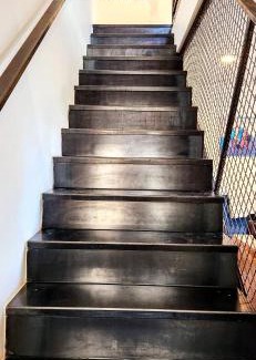 Raynolds Addition Apartment | Intimate Townhome Sanctuary DT