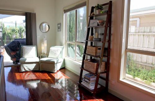 Queenscliff House | Into Freedom