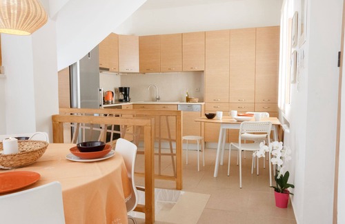 Arkadiko Chorio Apartment | Into The Blue Maisonette: A beautiful stone house on the beach!