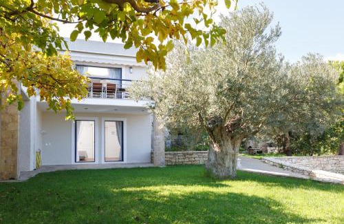 Paralia House | Into The Blue Villa