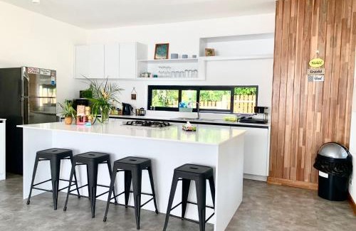 Albion House | Into the Sun - Modern Holiday Home