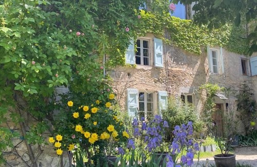 Die House | Into the wild: Charming house, surrounded by nature, large private pool.