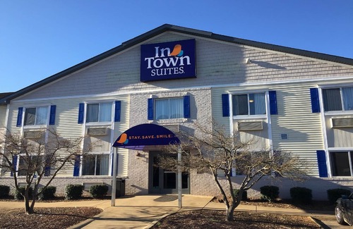 Bowling Green Hotel | InTown Suites Extended Stay Bowling Green