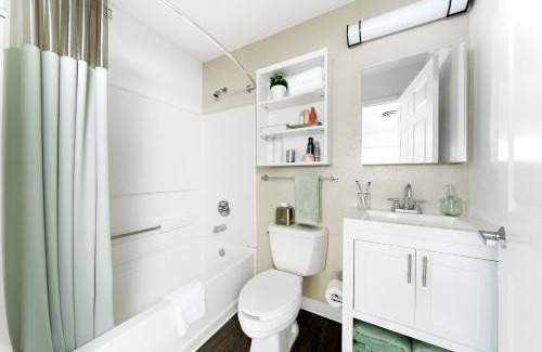 Charlotte Hotel | Intown Suites Extended Stay Select Charlotte NC - University